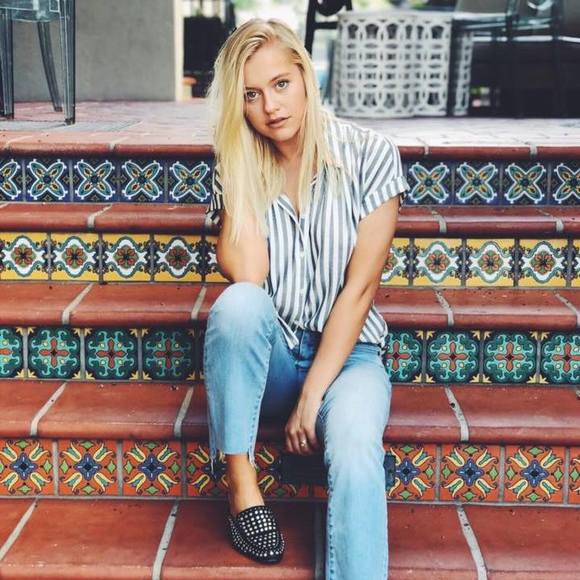 Meet your Posher, Morgan - Picture 1 of 1